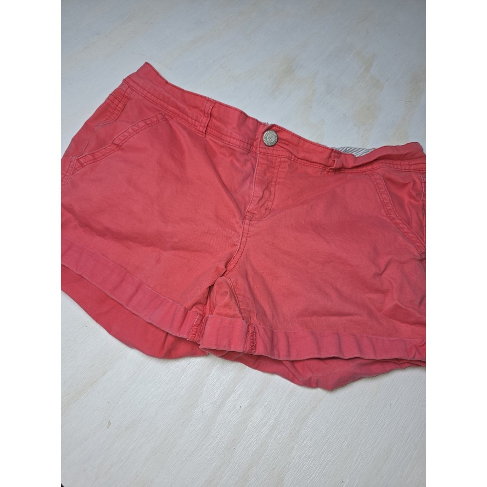Aeropostale Womens Midi Twill Shorts Size 10 Low Rise Casual Fuschia Pink
